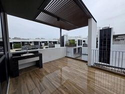 Sunrise Avenue (D28), Terrace #453678531